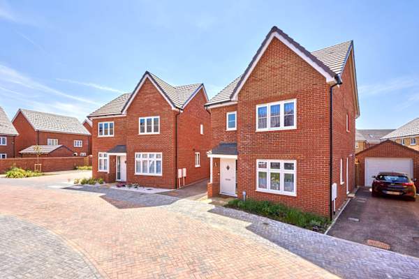 Shinfield Meadows property